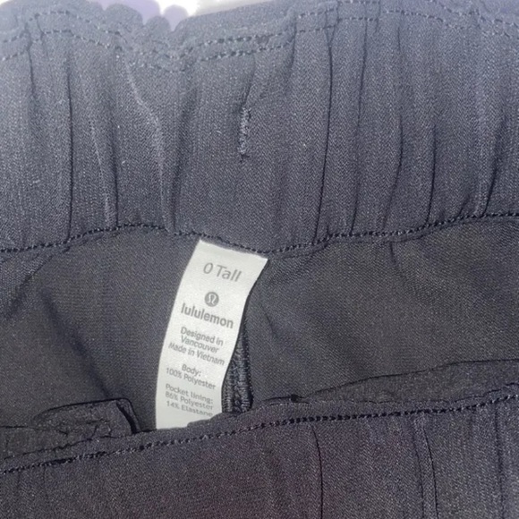 Lululemon On the Fly Pant- Woven (Tall) - Picture 4 of 4